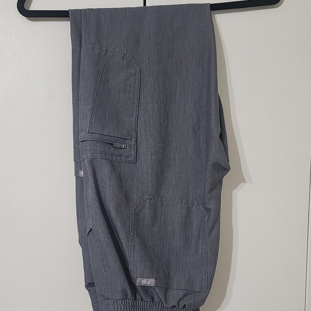 FIGs Women Scrub Pants